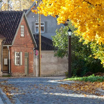 Old town of Kuldīga image 11