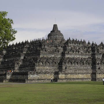 Borobudur Temple Compounds image 17