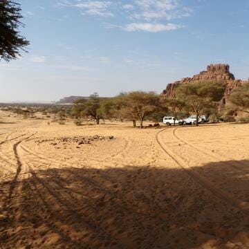Ennedi Massif: Natural and Cultural Landscape image 28