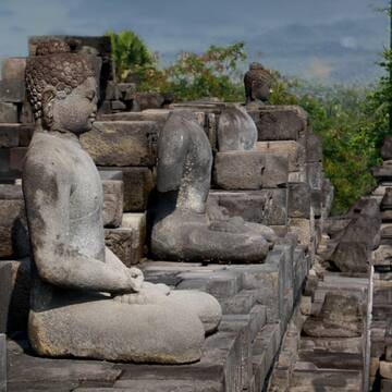 Borobudur Temple Compounds image 25
