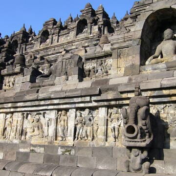 Borobudur Temple Compounds image 6
