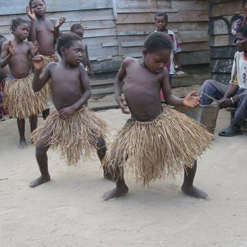 Sangha Trinational image 2