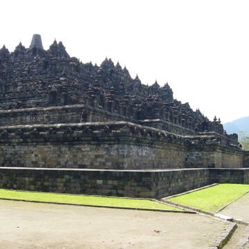 Borobudur Temple Compounds image 9