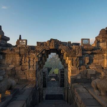 Borobudur Temple Compounds image 34
